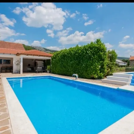 Nino * Donji Proložac